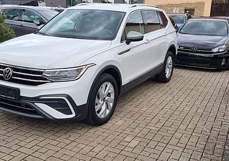 VW Tiguan Allspace Volkswagen 2.0 TDI Life