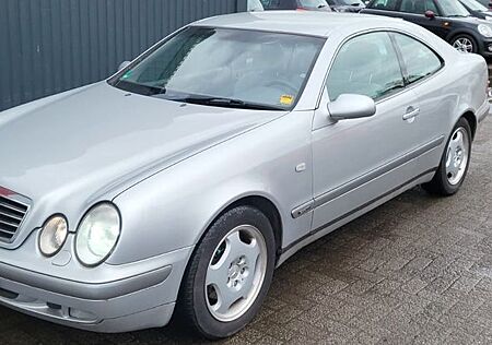 Mercedes-Benz CLK 200 ELEGANCE / TOP Zustand! mit R-Kamera