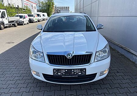 Skoda Octavia Combi 1.6 TDI Classic 4x4 Klima 1Hand!!