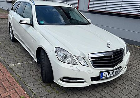 Mercedes-Benz E 220 CDI T BlueEFFICIENCY AVANTGARDE AVANTGARDE