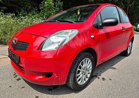 Toyota Yaris Luna/TÜV NEU/Klima