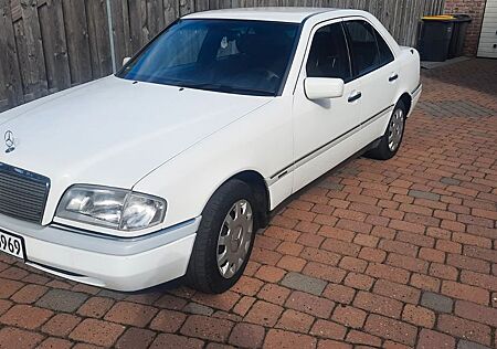 Mercedes-Benz C 180 ELEGANCE Elegance