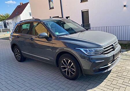 VW Tiguan Volkswagen Life 1.5 TSI DSG Digital Navi Kamera