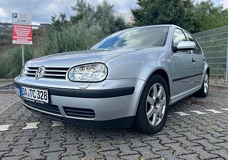 VW Golf Volkswagen 1.9TDI SPECIAL*131PS*KLIMA*TUV26*SCHIBDACH*