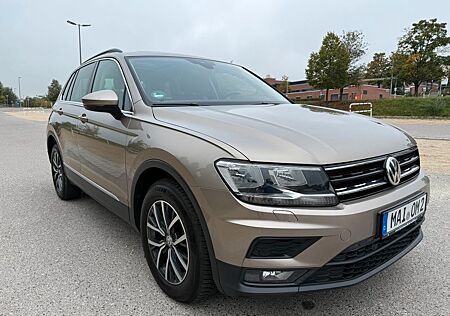VW Tiguan Volkswagen 2.0 TSI 4MOTION Comfortline +DSG+SZH+PANO