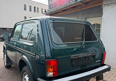 Lada Niva Only   4X4
