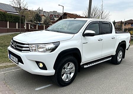 Toyota Hilux 2.4D-4D 4X4 DOUBLE EXECUTVE, INVINCIBLE