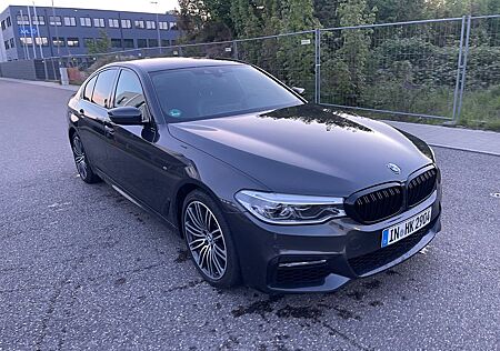 BMW 530d xDrive M-Paket Scheckheft