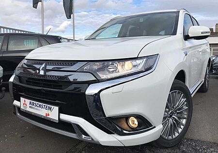 Mitsubishi Plug in Hybrid Outlander Plug-in Hybrid Outlander Basis Spirit 4WD Navi