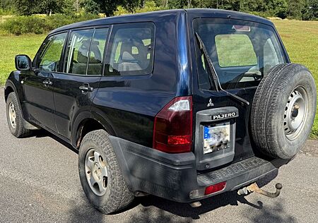 Mitsubishi Pajero 3,2 DI-D Dakar Dakar