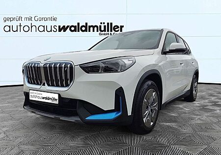 BMW iX1 xDrive30