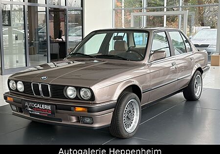 BMW 318i E30 Limousine aus 1.Hand mit 77000km
