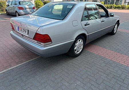 Mercedes-Benz S 280 Liebhaberfahrzeug mit Schiebedach Rostfrei