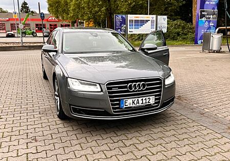 Audi A8 L 4.2 TDI tiptronic quattro -