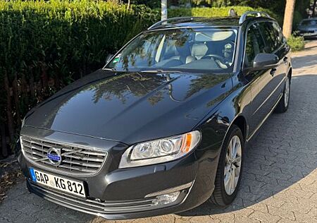 Volvo V70 Summum | 1. Hand | Scheckheft | Zahnriemen neu
