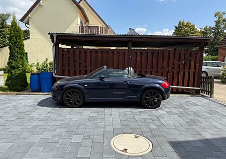 Audi TT Roadster 1.8T 110KW -
