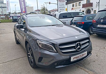 Mercedes-Benz GLA 220 CDI / d Automatik Panorama PDC 8fach