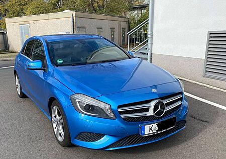 Mercedes-Benz A 180 BlueEFFICIENCY Urban Urban
