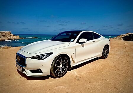 Infiniti Q60 2.0 turbo 252 ps Coupe (Motor Mercedes)