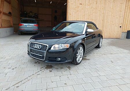 Audi S4 4.2 quattro Cabriolet -