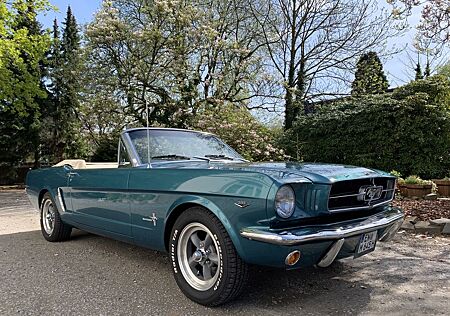 Ford Mustang "Early" Conv. 64.5 V8 voll restauriert