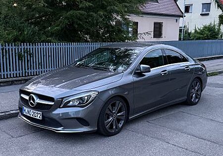 Mercedes-Benz CLA 180 -