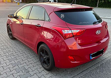 Hyundai i30 1.4 Classic| Carplay, Alufelgen BITTE LESEN