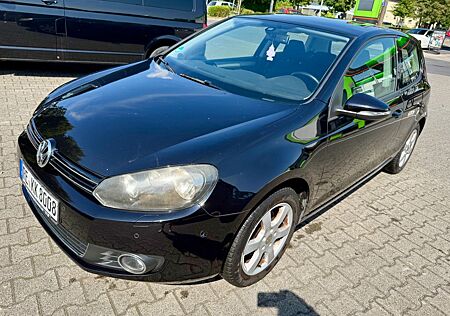 VW Golf Volkswagen 1.4 TSI 90 kW Highline Alcantara Klima HU27