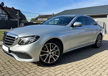 Mercedes-Benz E 350 E 350d EXCLUSIVE/LEDHigh/Navi/AHK/Widescreen/R-C