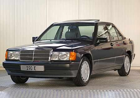 Mercedes-Benz 190 E 2.0 45.192 KM eSSD H-Kennz. Toppzustand