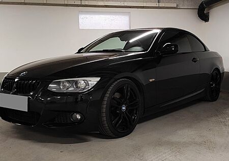 BMW 325d Cabrio M Paket Harman Kardon Scheckheft