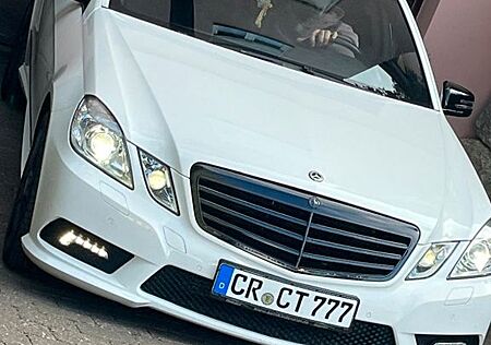 Mercedes-Benz E 250 CGI T BlueEFFICIENCY AVANTGARDE AVANTGARDE