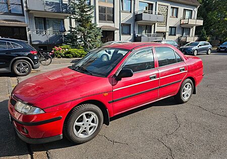 Mitsubishi Carisma 1.6 Special Special