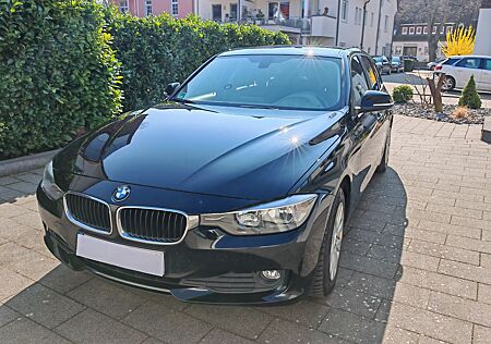 BMW 316i Touring, 8-fach bereift, sehr gepflegt