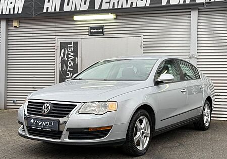 VW Passat Volkswagen 1.6 FSI Trendline *6-GANG*KLIMA*SITZHZ*