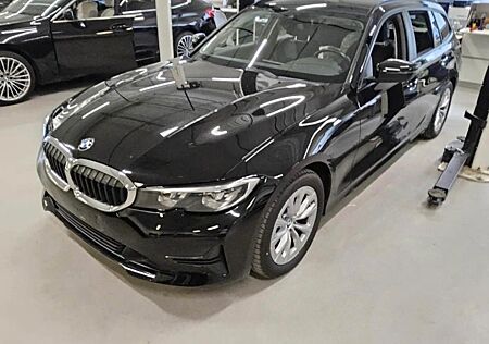 BMW 318 d Advant VirtuCock LED TEMPO NAVI 8xbereift