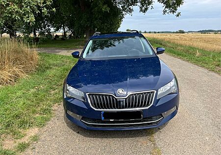 Skoda Superb 2.0 TDI Style Combi Style