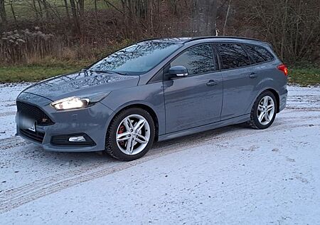 Ford Focus 2,0 EB ST Leder-Sport-Paket Turnier ST