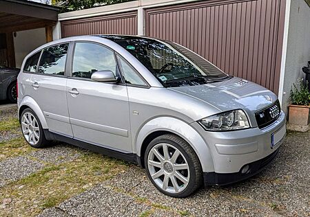 Audi A2 1.6 FSI - S-Line Sportfahrwerk Alu 17''