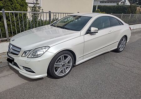 Mercedes-Benz E 350 E Klasse 350 Coupé CDI AMG Style EZ 8/2013