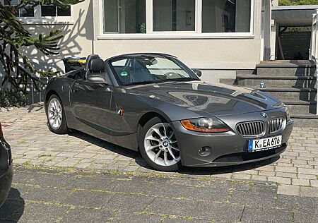 BMW Z4 2.2i -