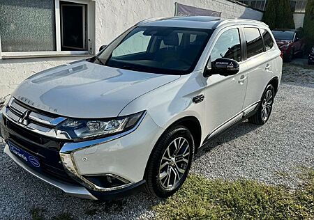 Mitsubishi Outlander *7 Sitze*Diamant Edition*Leder*Nav