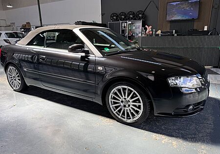 Audi A4 Cabriolet 2.0 TFSI (S-Line, Bose, Navi)