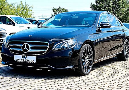 Mercedes-Benz E 200 Avantgarde/VOLL SHEF/NAVI/RCAM/PDC/F1/TEMP