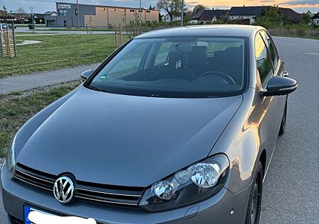 VW Golf Volkswagen 1.4 TSI 90kW Individual Variant Individual