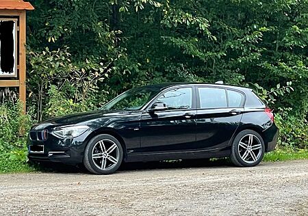 BMW 116i Sport Line Sport Line