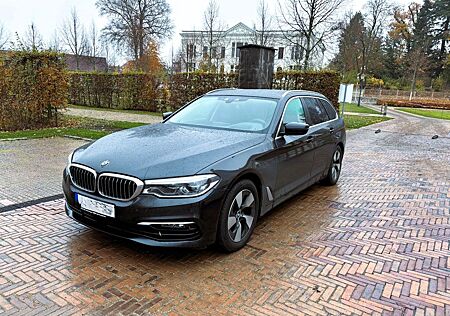 BMW 520d gepflegter Touring A - M Sport