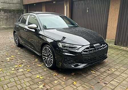 Audi S3 Sportback*AKRAPOVIC*Facelift*PANO*KAMERA*19*