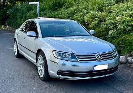 VW Phaeton Volkswagen 3.0 V6 TDI 4MOTION Tiptronic 5-Sitzer -