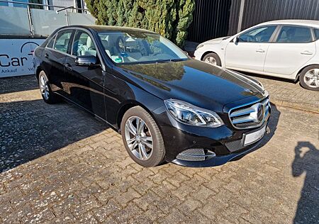 Mercedes-Benz E 200 CGI BlueEfficiency*LED*Navi*Kamera*Leder*